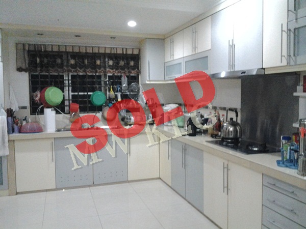 BANDAR BUKIT TINGGI 2, FULLY RENO HOUSE. 20X70. RM470,000. SOLD!!