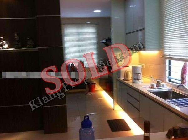 TAMAN SEJAHTERA, BEHIND NSK, 2 STRY CLUSTER SEMI-D. FULLY RENOVATED. 31X65 SQ FT. RM 650,000. SOLD