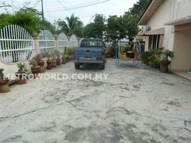 KLANG TOWN,2 STY BUNGALOW HOUSE,RM999,000