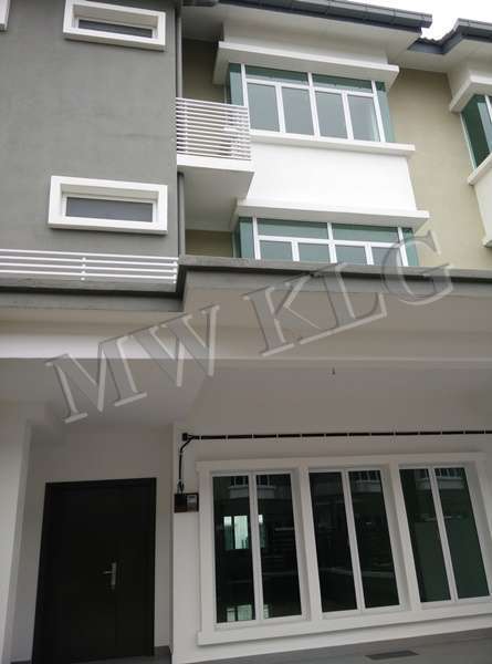 BANDAR PUTERI, CASSAVA. 2.5 STRY TERRACE. 22X75 SF. RM 830,000
